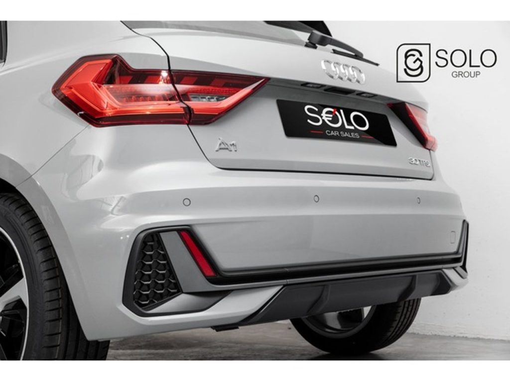 Audi A1 Sportback Adrenalin 30 TFSI 81kW S tron